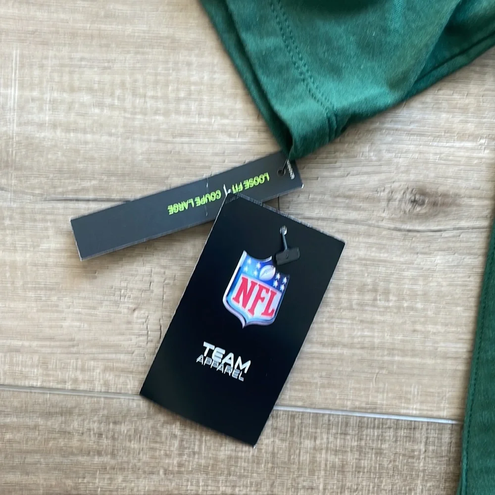NWT Nike Green Bay Packers NFL Football Old School Green T-Shirt